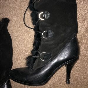 DKNY size 6 suede and black leather boots